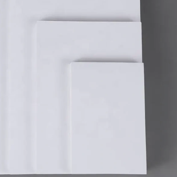 高克重300gsm C1S象牙白纸板，用于包装箱的折叠纸板