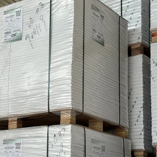中国制造商品质保证70克/平方米印刷纸，用于印刷书籍和制作笔记本，80克/平方米胶印纸