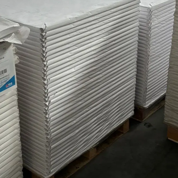 280gsm 300gsm 高刚性、高平整度双面涂布蓝芯光面纸