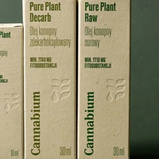 制造豪华白色卡纸盒护肤品包装定制徽标环保型护肤品化妆品包装