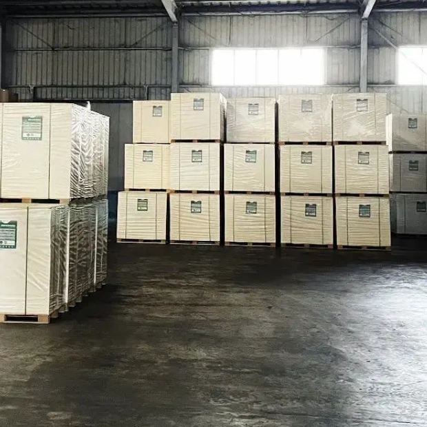 批发80克-300克双面光面/哑面艺术纸，用于相框和蜡烛包装，可定制FBB纸板