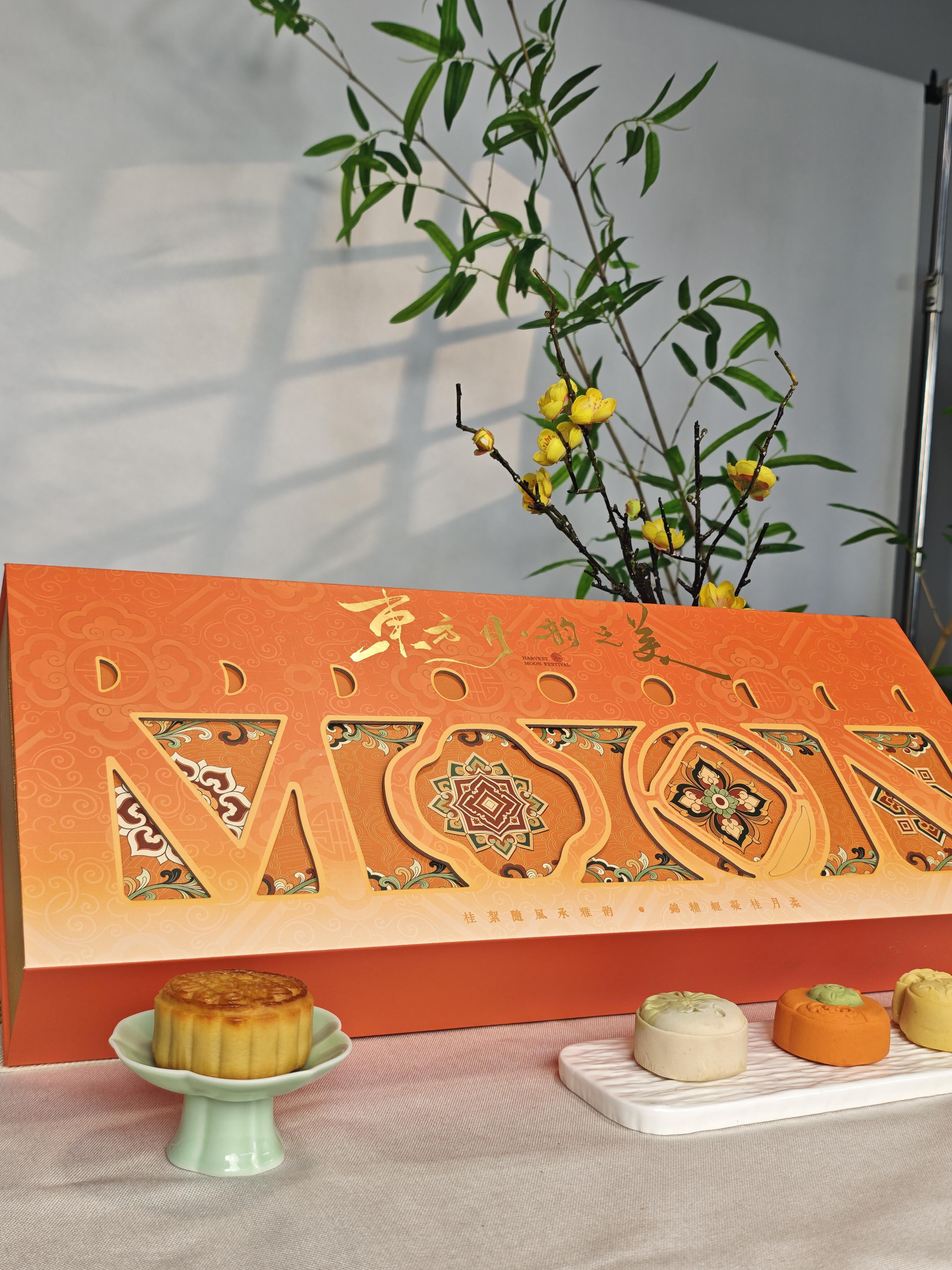 東月・リムの美しさ新型中国型の長いカバー秋のケーキ箱国風多層組み合わせケーキパッケージボックスの設定